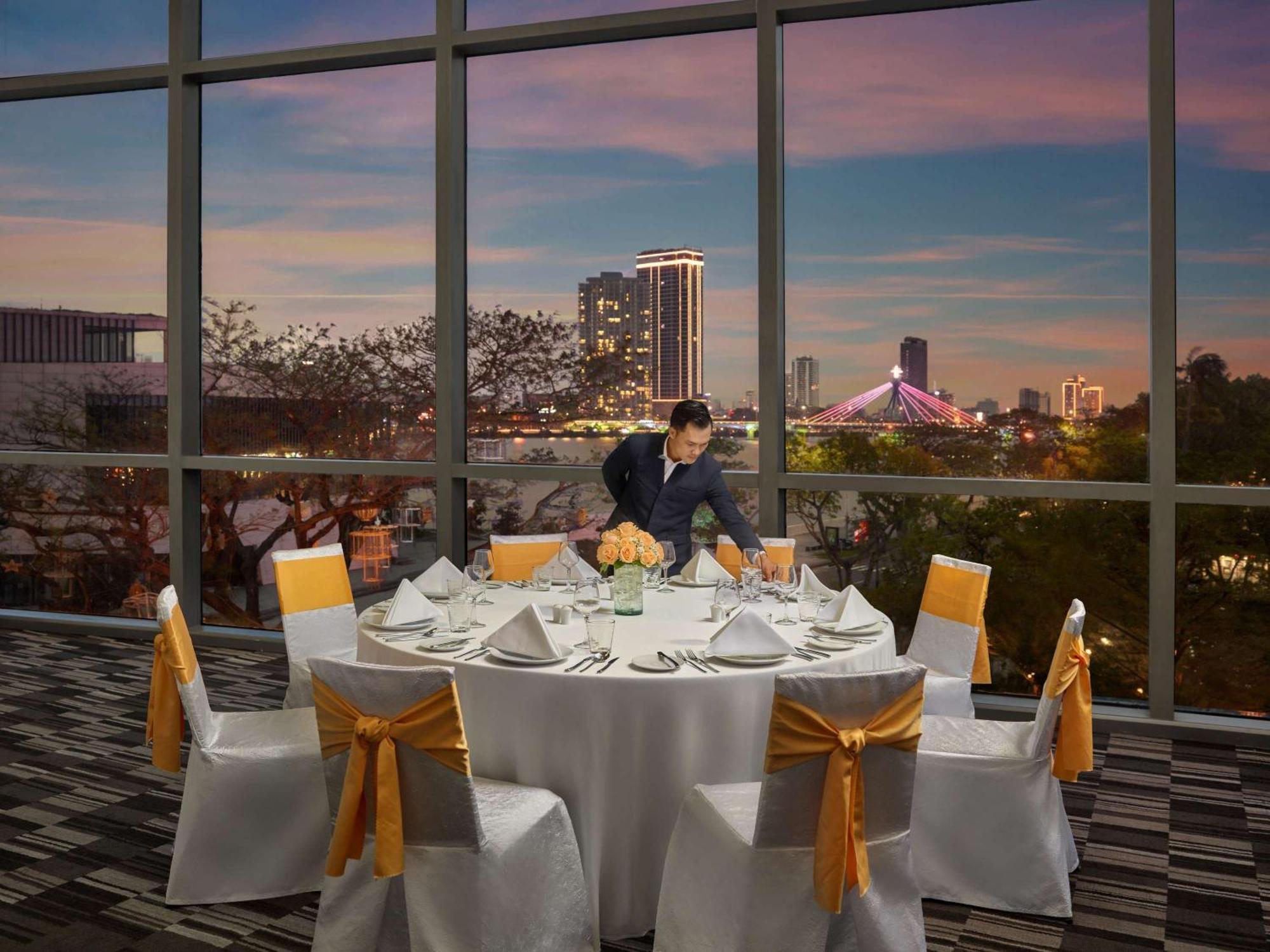Novotel Danang Premier Han River Buitenkant foto